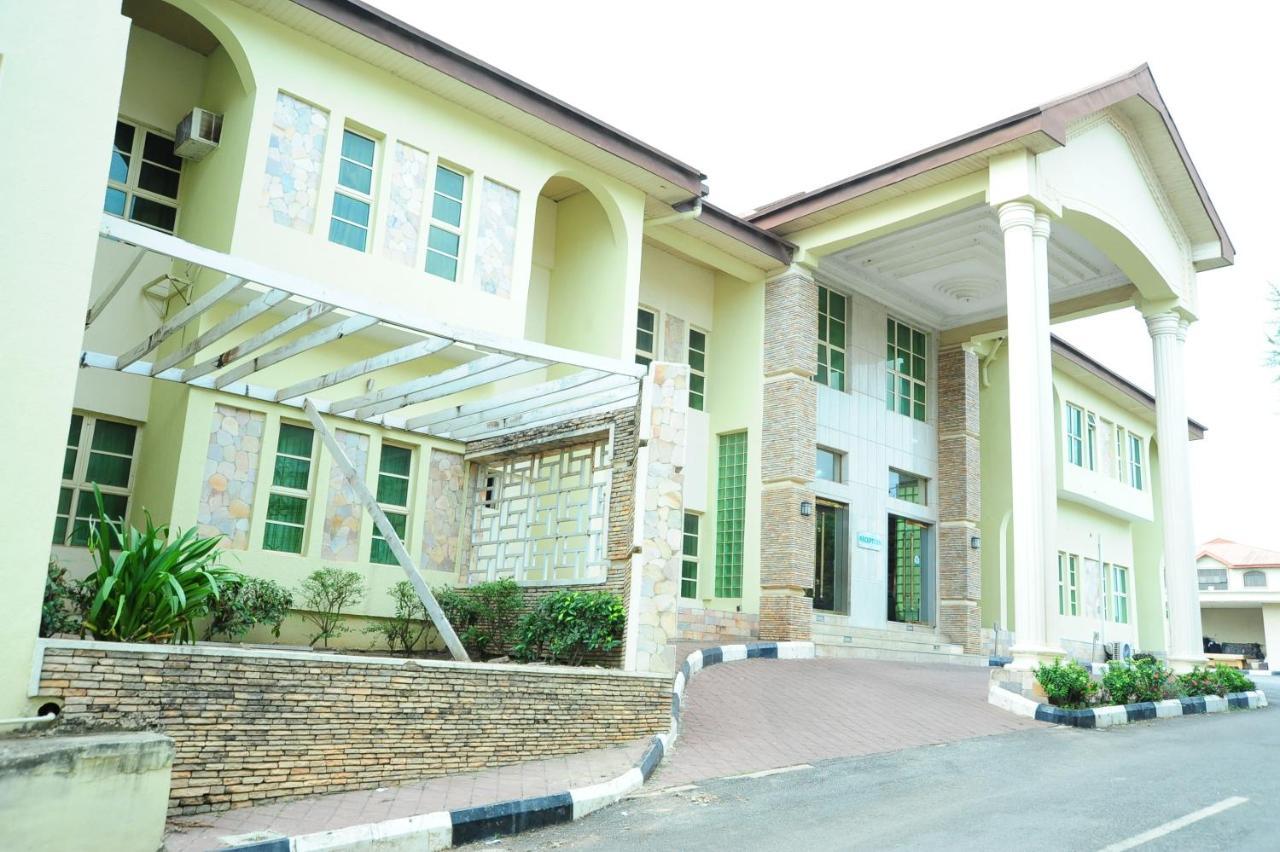 Richton Hotel And Suites Abeokuta Экстерьер фото